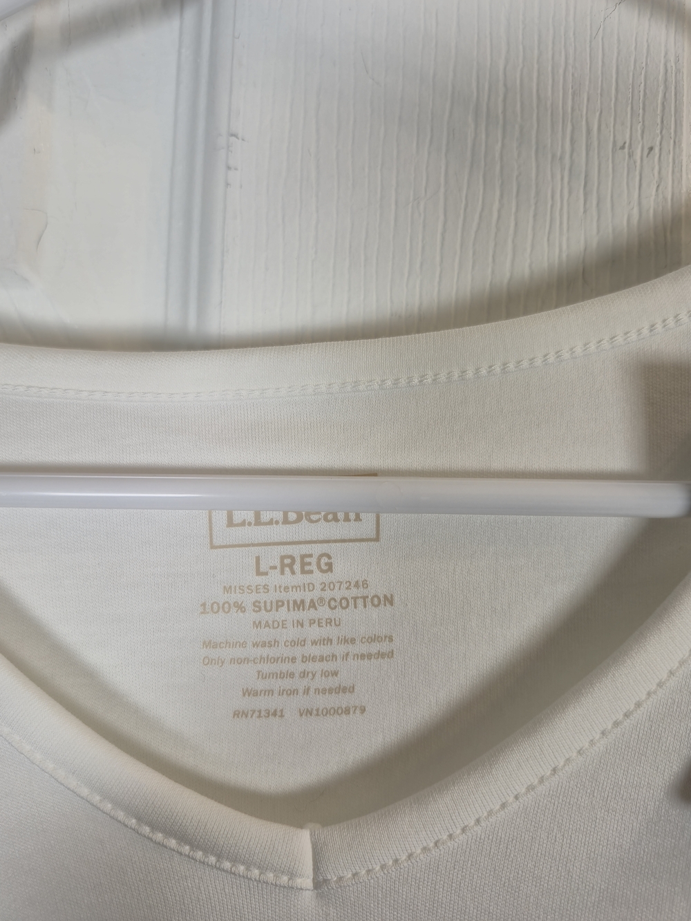 L.L. Bean Supima Cotton V-Neck Tee White Large - Picture 5 of 5